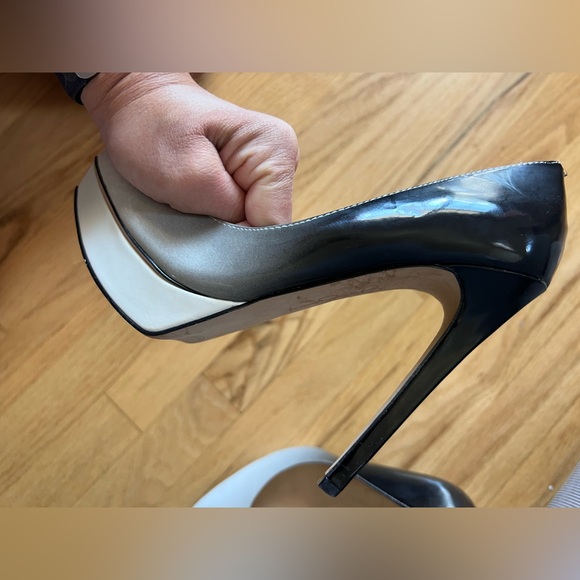 Jessica Simpson ombré black and white platform pointed heels - Picture 10 of 16